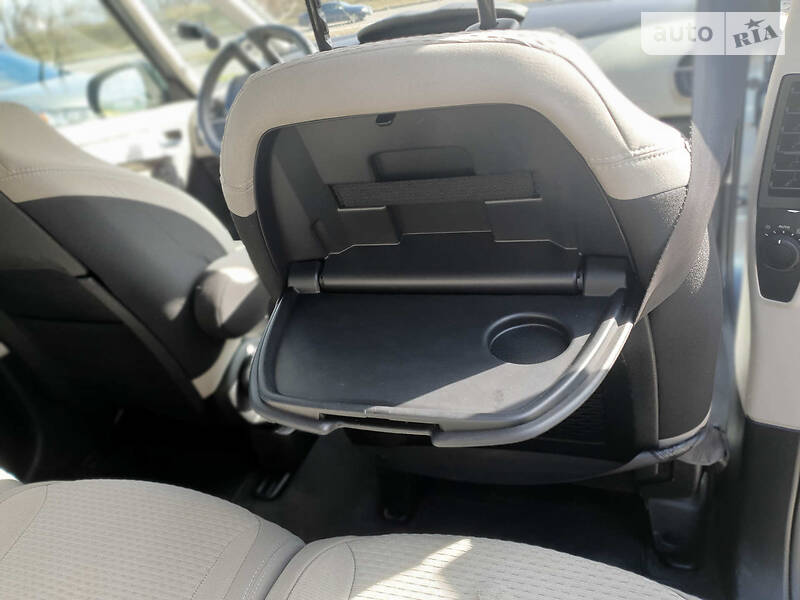 Універсал Citroen Grand C4 Picasso 2009 в Стрию
