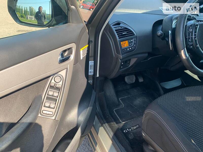 Мінівен Citroen Grand C4 Picasso 2011 в Рівному