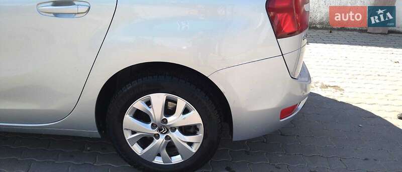 Минивэн Citroen Grand C4 Picasso 2015 в Сторожинце