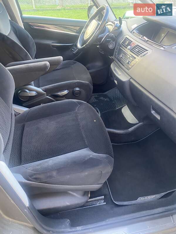 Минивэн Citroen Grand C4 Picasso 2010 в Болехове