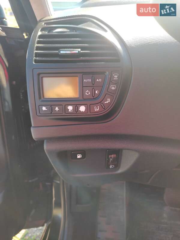 Минивэн Citroen Grand C4 Picasso 2011 в Львове