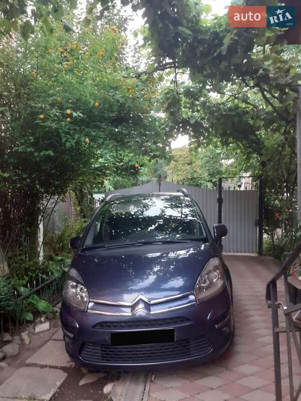 Мінівен Citroen Grand C4 Picasso 2011 в Чернівцях