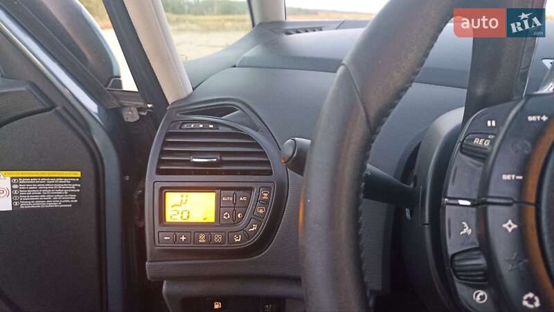 Минивэн Citroen Grand C4 Picasso 2012 в Калиновке
