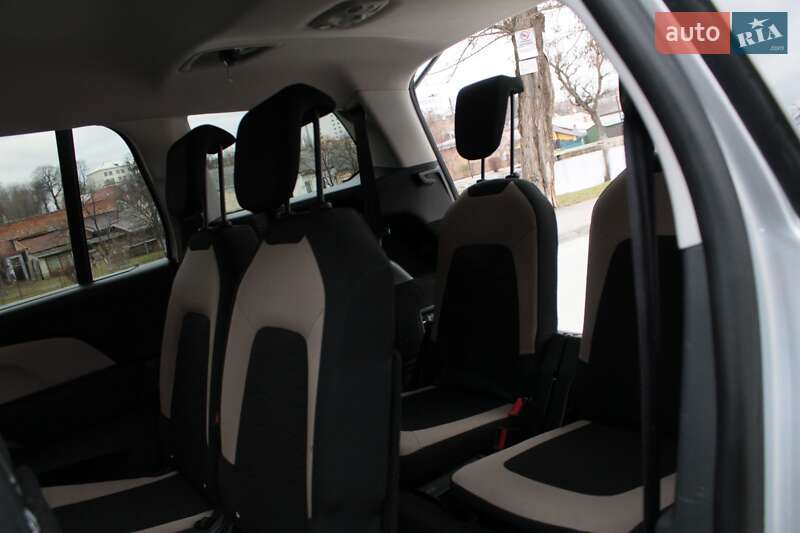Минивэн Citroen Grand C4 Picasso 2013 в Львове