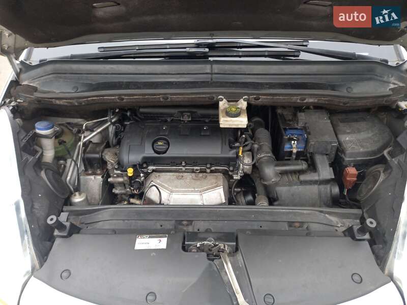 Минивэн Citroen Grand C4 Picasso 2010 в Бучаче