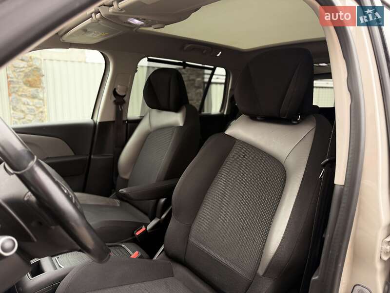 Минивэн Citroen Grand C4 Picasso 2017 в Новой Ушице