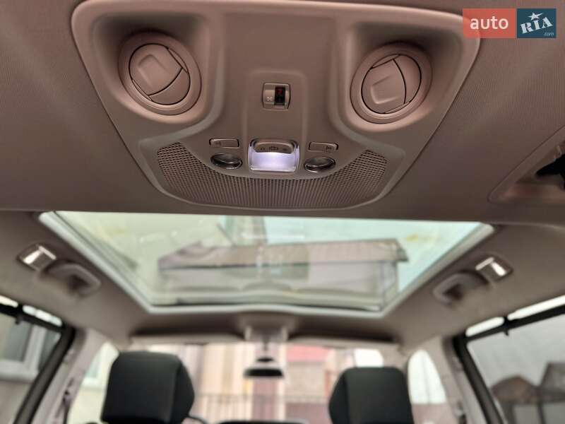 Минивэн Citroen Grand C4 Picasso 2017 в Новой Ушице