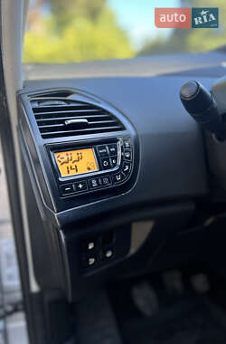 Минивэн Citroen Grand C4 Picasso 2010 в 