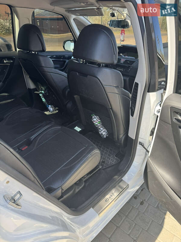 Минивэн Citroen Grand C4 Picasso 2010 в Каролине-Бугазе