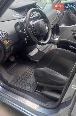 Минивэн Citroen Grand C4 Picasso 2009 в 