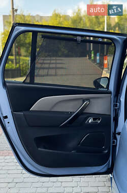 Мінівен Citroen Grand C4 Picasso 2015 в 