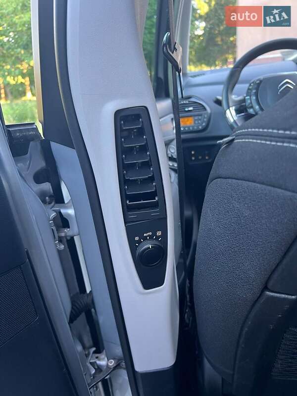 Мінівен Citroen Grand C4 Picasso 2011 в Калуші