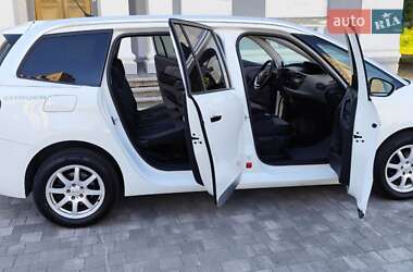 Минивэн Citroen Grand C4 Picasso 2016 в 