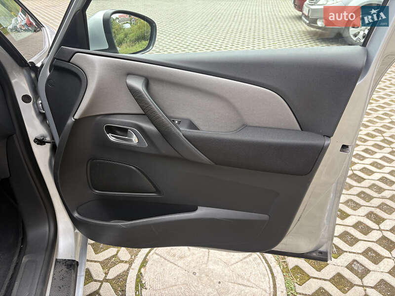 Минивэн Citroen Grand C4 Picasso 2015 в Тернополе