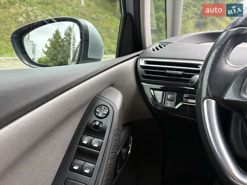 Минивэн Citroen Grand C4 Picasso 2015 в Тернополе