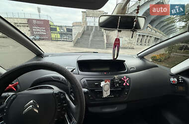 Минивэн Citroen Grand C4 Picasso 2011 в 
