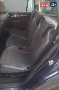 Минивэн Citroen Grand C4 Picasso 2011 в 