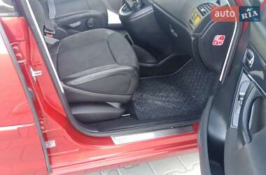 Минивэн Citroen Grand C4 Picasso 2012 в 