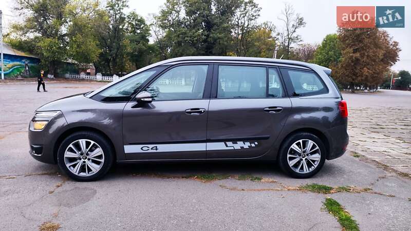 Минивэн Citroen Grand C4 Picasso 2016 в Новоархангельске