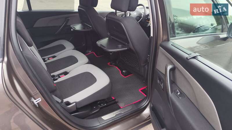 Минивэн Citroen Grand C4 Picasso 2016 в Новоархангельске