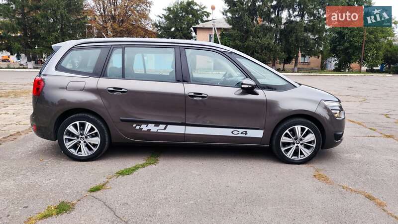 Минивэн Citroen Grand C4 Picasso 2016 в Новоархангельске