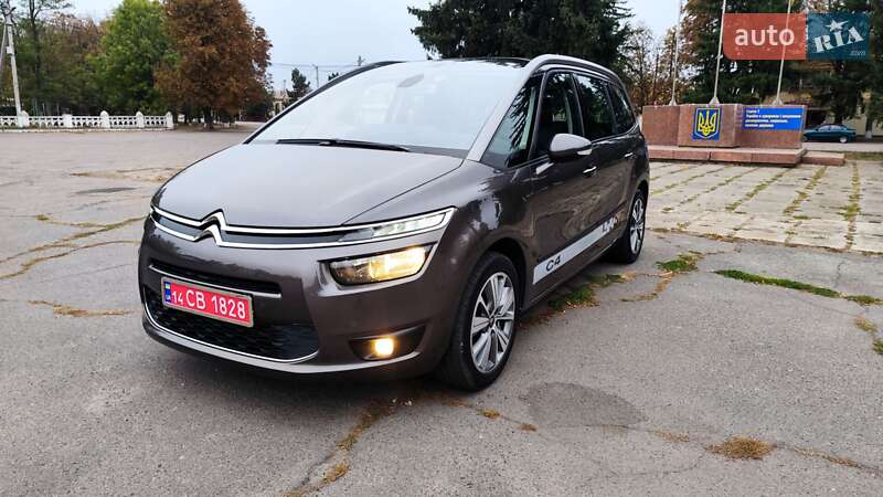 Минивэн Citroen Grand C4 Picasso 2016 в Новоархангельске
