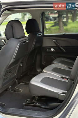 Минивэн Citroen Grand C4 Picasso 2017 в 