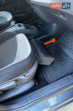 Минивэн Citroen Grand C4 Picasso 2015 в 