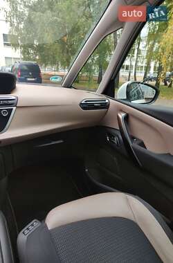 Минивэн Citroen Grand C4 Picasso 2015 в 