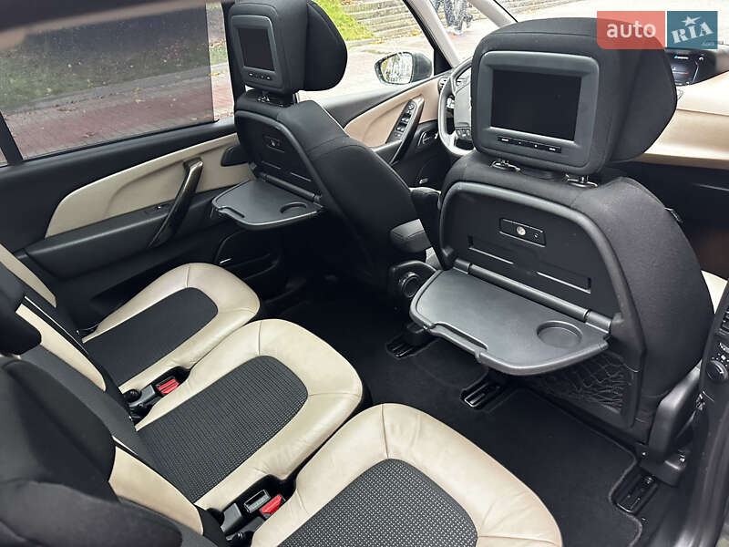 Минивэн Citroen Grand C4 Picasso 2015 в Тернополе