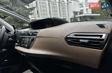 Минивэн Citroen Grand C4 Picasso 2015 в 