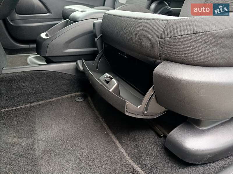 Минивэн Citroen Grand C4 Picasso 2014 в Калуше фото 21 Минивэн Citroen Grand C4 Picasso 2014 в Калуше