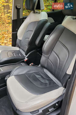 Мінівен Citroen Grand C4 Picasso 2016 в  фото 17 Мінівен Citroen Grand C4 Picasso 2016 в