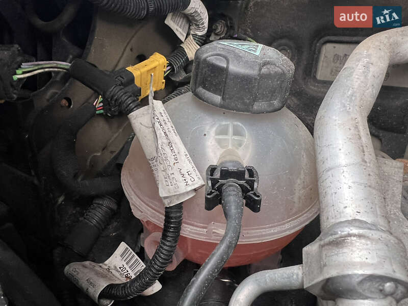 Мінівен Citroen Grand C4 Picasso 2015 в Львові фото 98 Мінівен Citroen Grand C4 Picasso 2015 в Львові