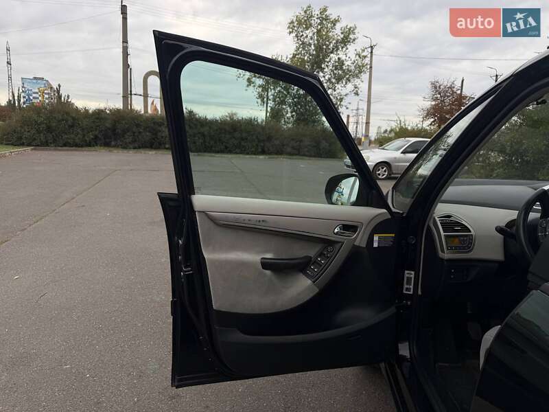 Мінівен Citroen Grand C4 Picasso 2008 в Кривому Розі фото 36 Мінівен Citroen Grand C4 Picasso 2008 в Кривому Розі