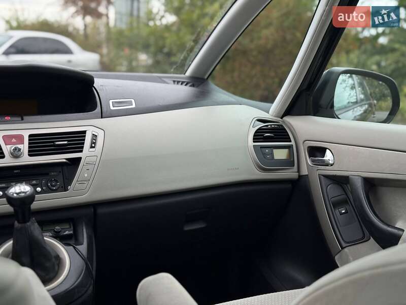 Мінівен Citroen Grand C4 Picasso 2008 в Кривому Розі фото 48 Мінівен Citroen Grand C4 Picasso 2008 в Кривому Розі