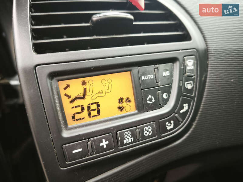 Минивэн Citroen Grand C4 Picasso 2011 в Ивано-Франковске