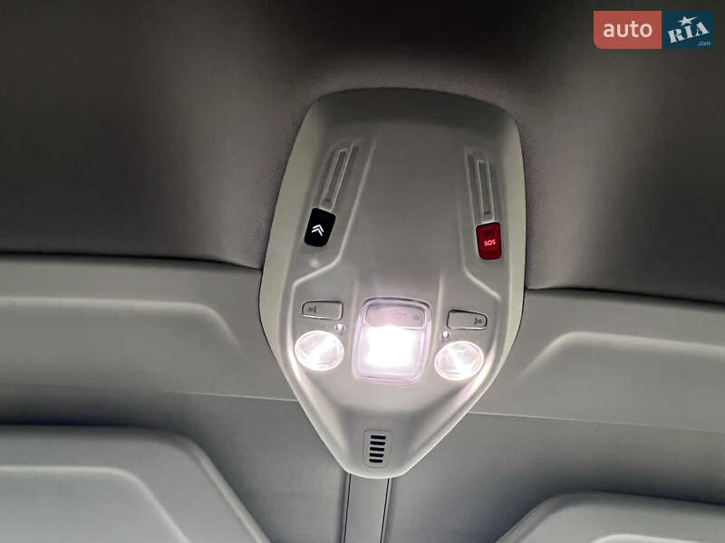 Мінівен Citroen Grand C4 Picasso 2016 в Львові фото 49 Мінівен Citroen Grand C4 Picasso 2016 в Львові