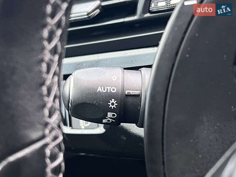 Мінівен Citroen Grand C4 Picasso 2016 в Львові фото 57 Мінівен Citroen Grand C4 Picasso 2016 в Львові