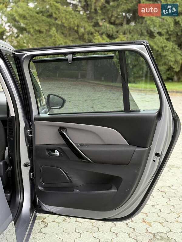 Минивэн Citroen Grand C4 Picasso 2016 в Дубно фото 39 Минивэн Citroen Grand C4 Picasso 2016 в Дубно