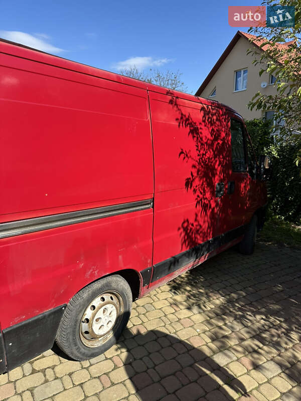 Вантажний фургон Citroen Jumper 2003 в Рівному
