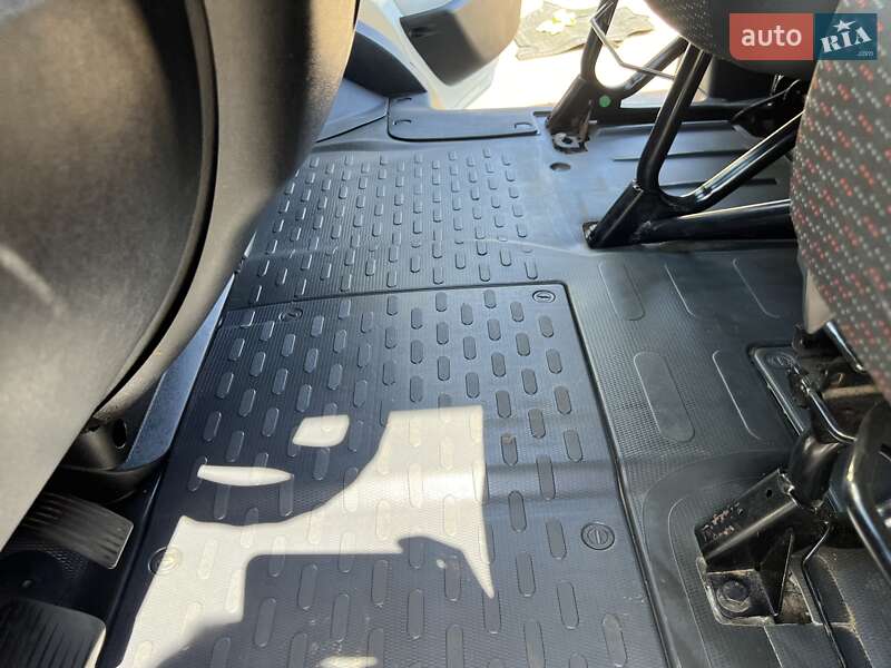 Вантажний фургон Citroen Jumper 2015 в Стрию