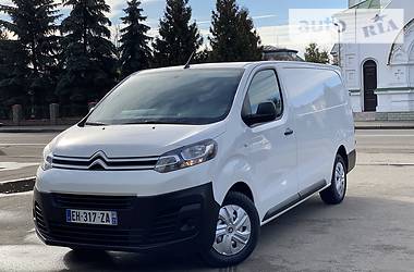 Вантажопасажирський фургон Citroen Jumpy 2017 в 