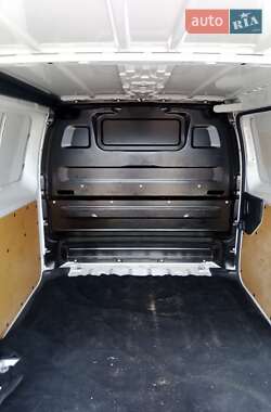 Грузовой фургон Citroen Jumpy 2017 в 