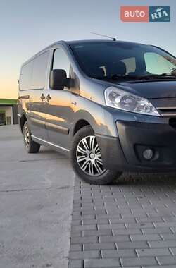 Минивэн Citroen Jumpy 2010 в 