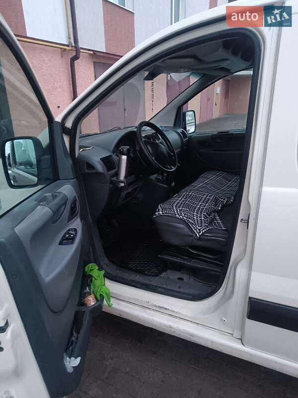 Минивэн Citroen Jumpy 2007 в Новояворовске
