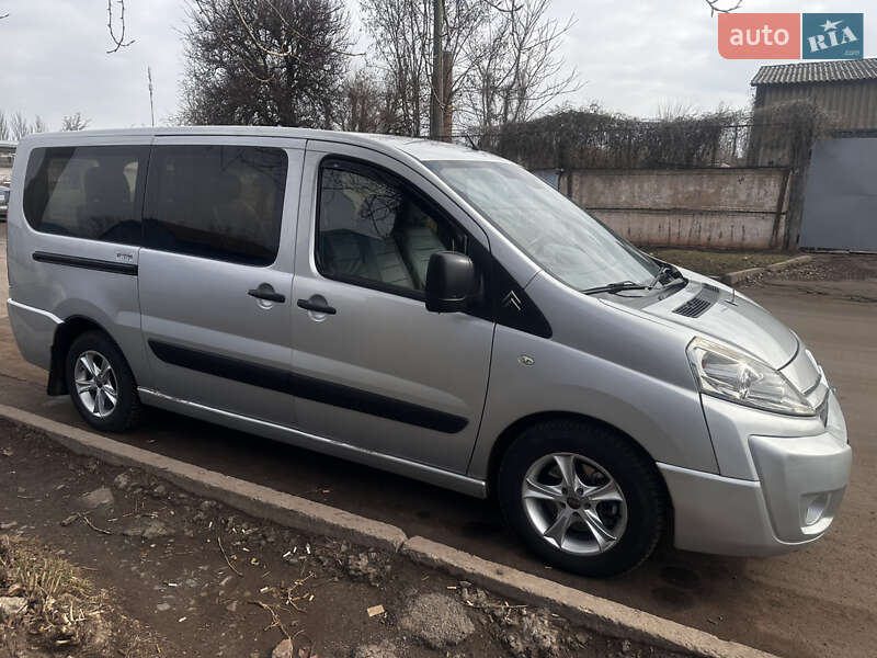 Мінівен Citroen Jumpy 2008 в Кривому Розі