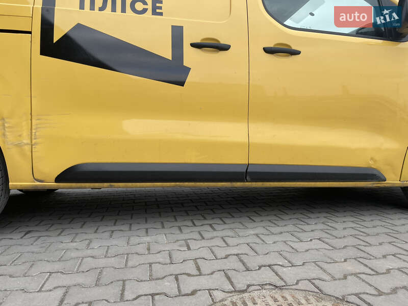 Вантажний фургон Citroen Jumpy 2017 в Львові