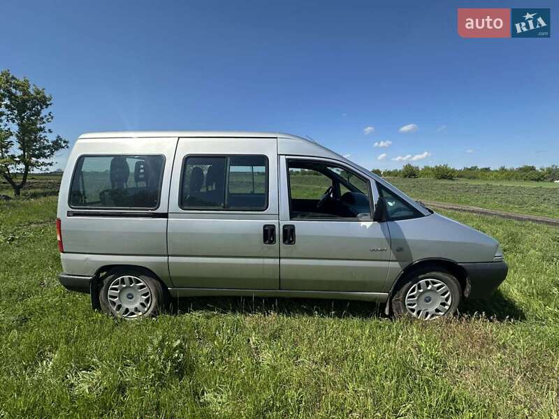 Минивэн Citroen Jumpy 2004 в Остроге