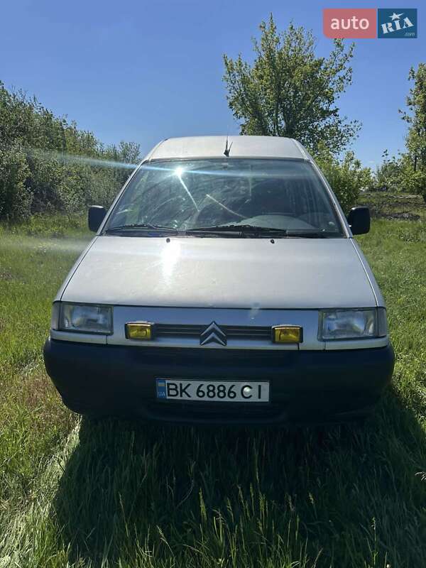 Минивэн Citroen Jumpy 2004 в Остроге